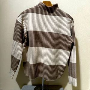 Adrienne Vittadini Women’s Sweater Size XS  Brown / Beige